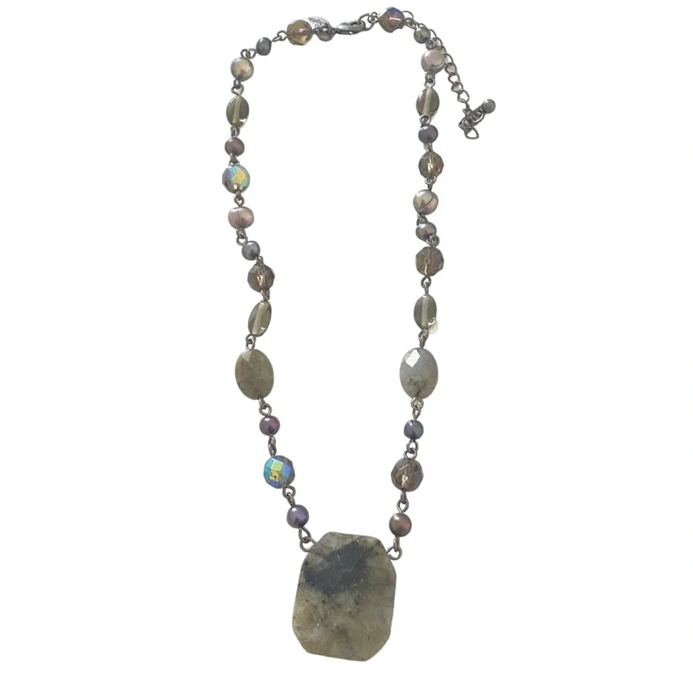 Is Sophia rare labradorite pearls and glass necklace pendant genuine gemstones - Picture 8 of 9